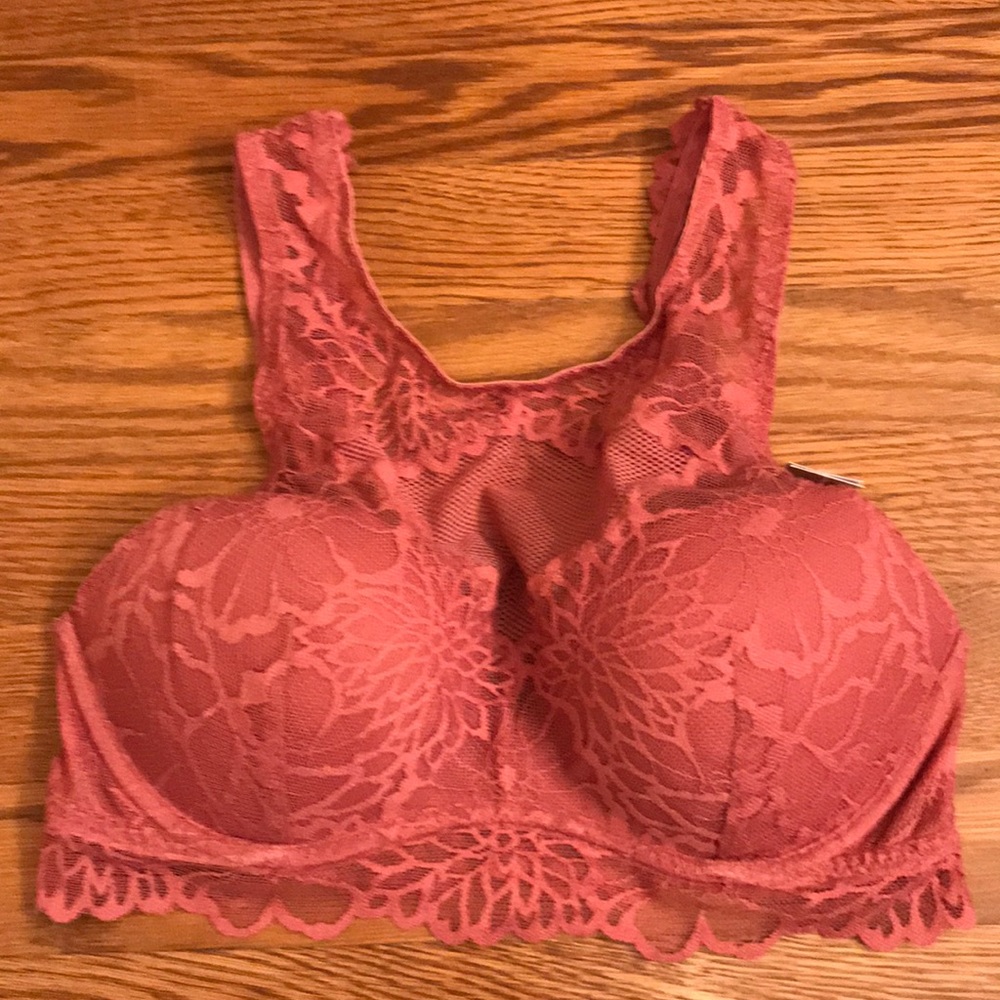 NWT Victoria’s Secret Pink bra, size small.
